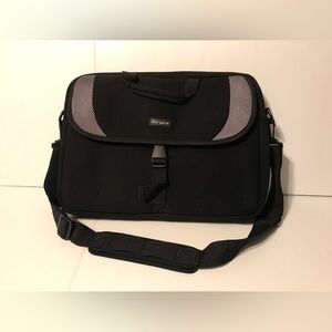 Targus messenger laptop bag shoulder strap neoprene black